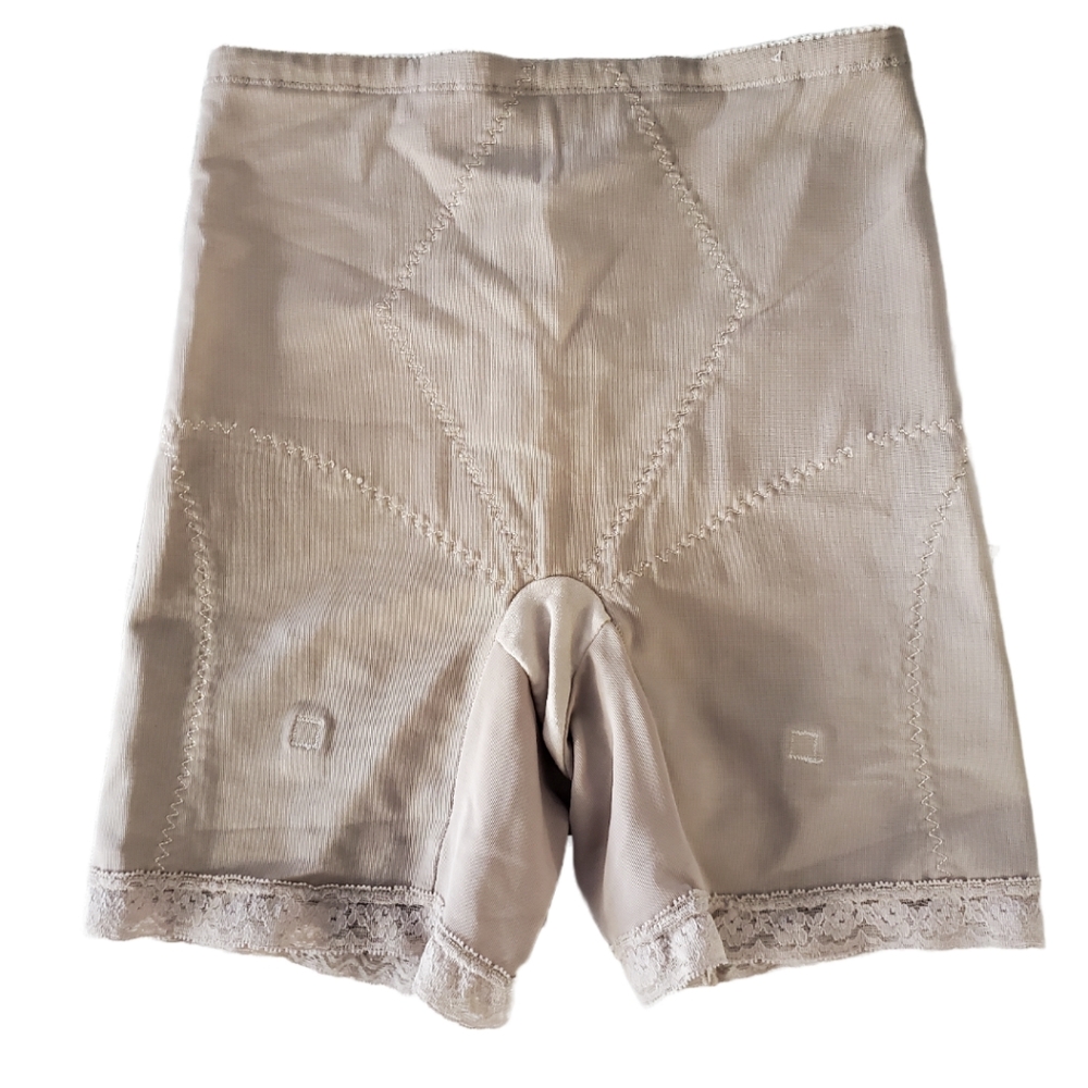 VTG Flexees Tan Firm Control Shaper Girdle Long Legs Lace Size L ( Runs smaller)